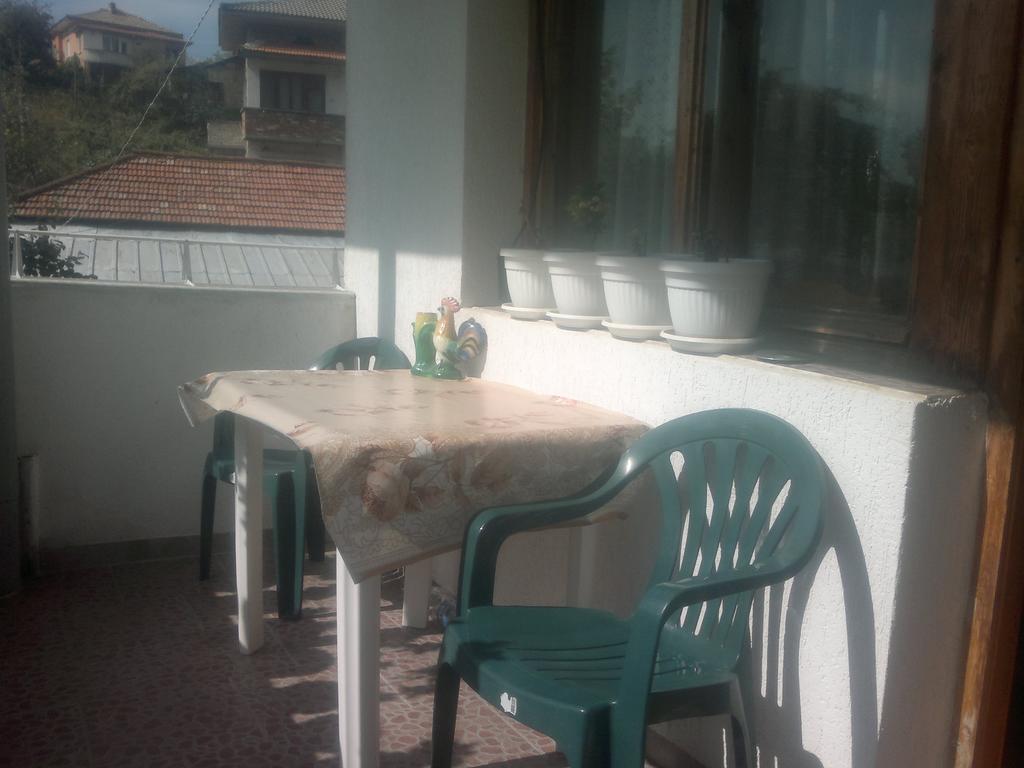 Guest House Proynovi 卡洛费尔 外观 照片